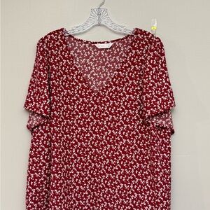 LC Lauren Conrad Red Floral V-Neck Short Sleeve Blouse